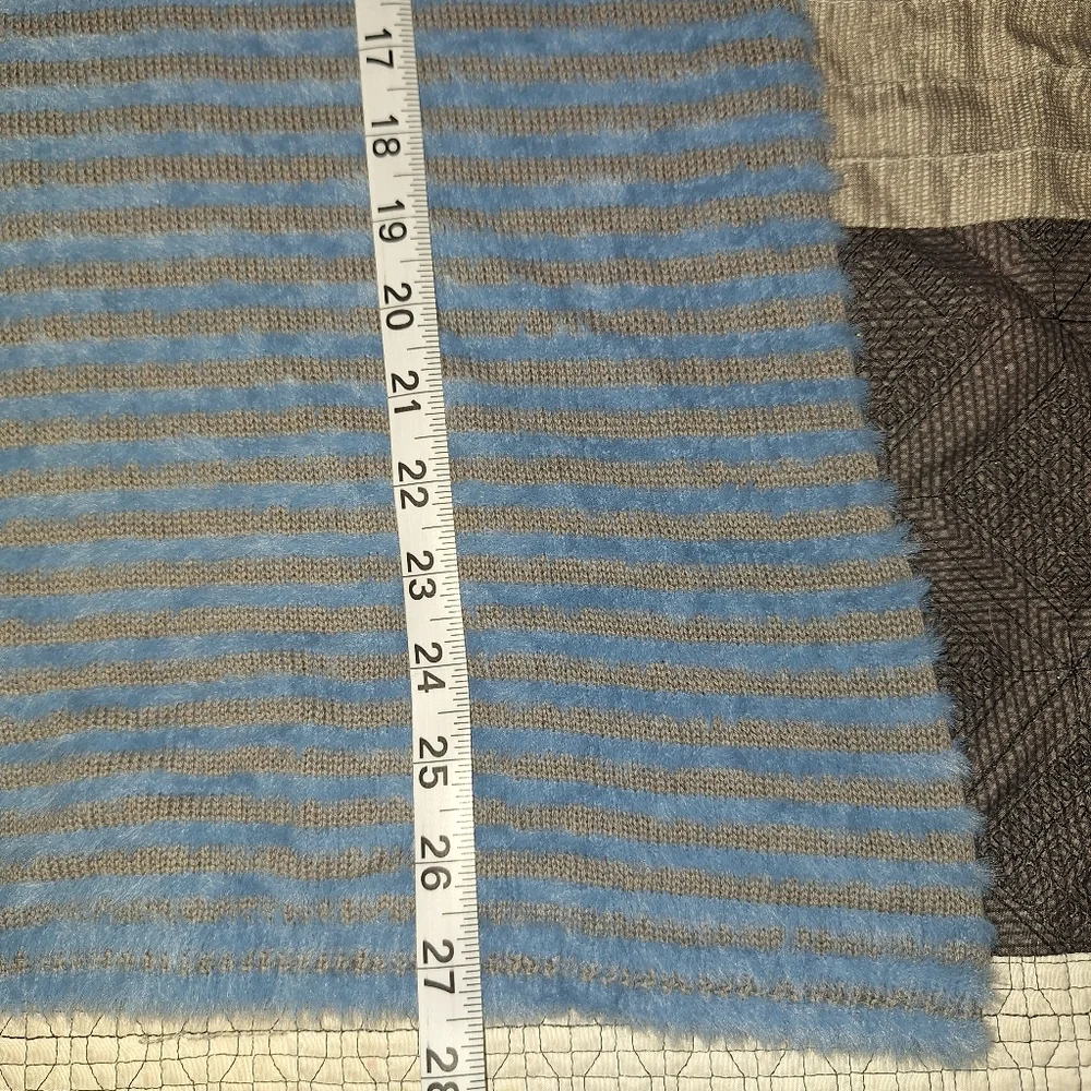 Chicos Zenergy Mock Neck Fuzzy Stripe Blue Gray Sweater. Size 3/ XL - Picture 9 of 9